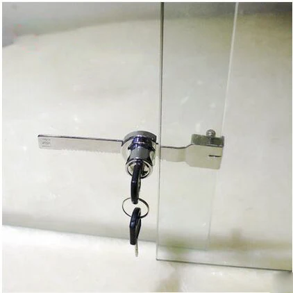 2pcs Universal Key Type Vitrine lock sliding Glass Cabinet Door Lock Very Easy To Install Safety Essential | Обустройство дома