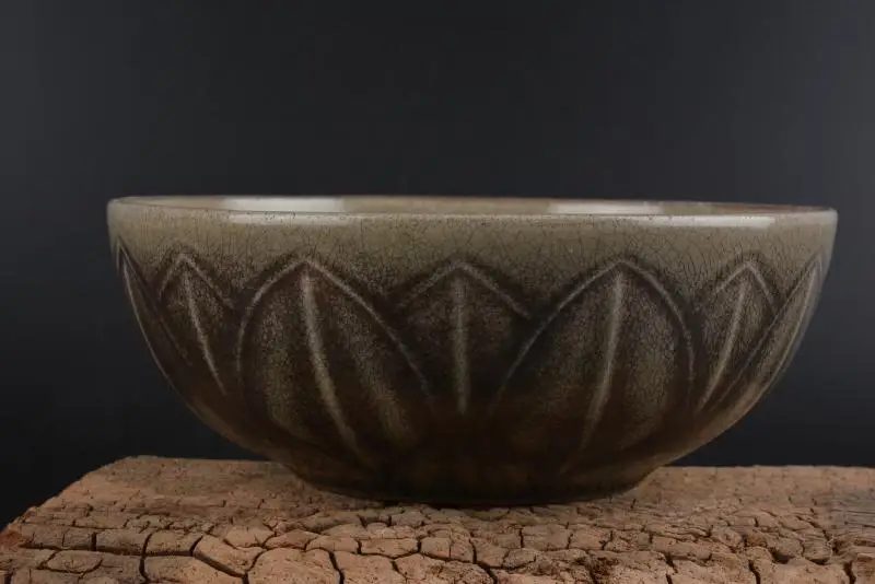 Antique SongDynasty porcelain bowl Yue kiln lotus Hand-painted crafts Decoration Collection&ampAdornment | Дом и сад