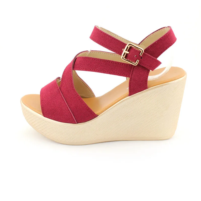 Босоножки на танкетке с перекрестными ремешками туфли высоком каблуке черные