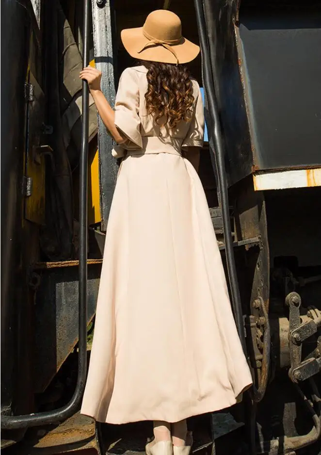 Женский классический тренчкот с рукавом три четверти и высоким разрезом |