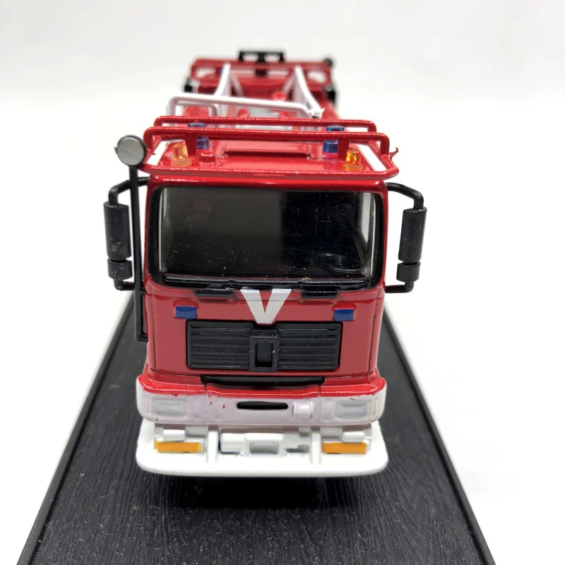 Литой металл 1: 64 Janus 4000 Модель белый итальянский двойной головкой сплава игрушка «пожарная машина»