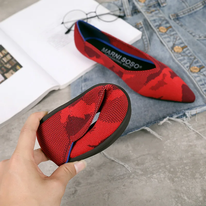 Классические модные женские туфли на плоской подошве для отдыха сезон весна