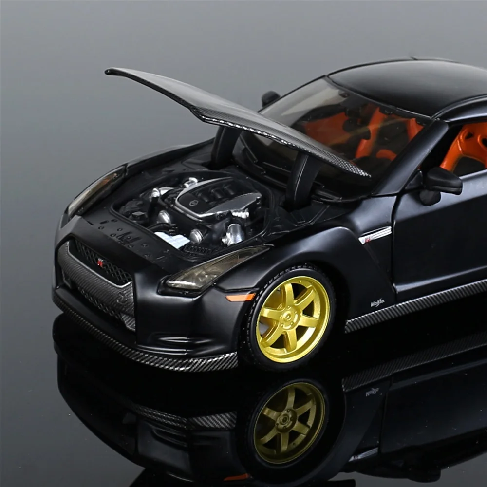 1:24 Metal Nissan GTR 4-Wheel Diecast Car Series Birthday Gift For Kids Free Shipping |