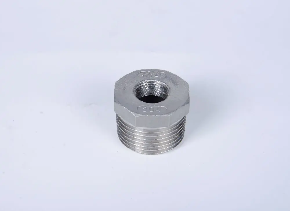 304 Шестигранная втулка из нержавеющей стали 2 &quotштекер BSPT x 1&quot Fe штекер