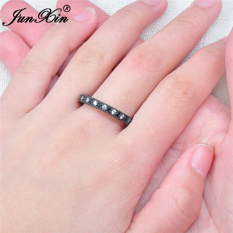 

JUNXIN New Fashion Small Round White Zircon Ring Black Gold Filled Engagement Rings For Women Men Fashion Crystal Jewelry