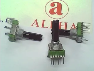 Тайваньский альфа-Потенциометр RK12 Тип C100K, Длина оси 23 мм (art.: 790035f85) - 790035f85