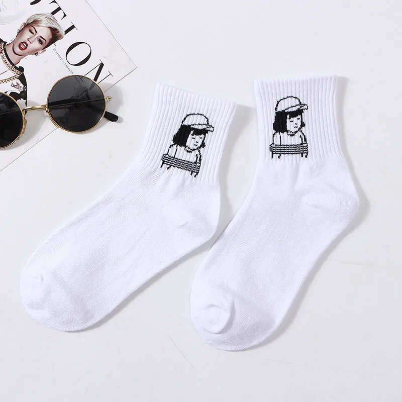 18 Женские носки с героями мультфильмов, хлопковые носки Harajuku, женские милые носки унисекс для скейтбординга, хипстерские модные носки с животным принтом - Цвет: 18