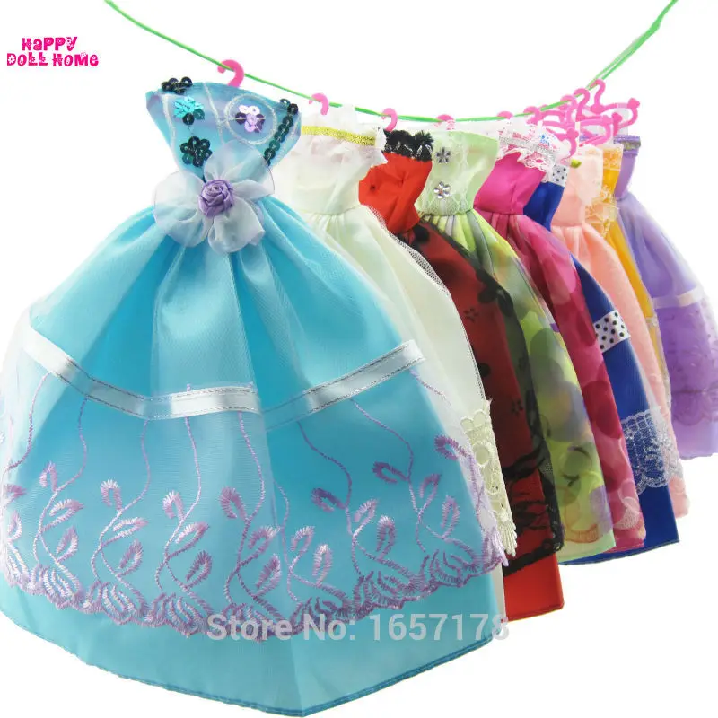 New Handmade Fashion Pretty Dress For Barbie 28 items = 8 Gown + 10 Shoes Hangers Wedding Party Doll's Clothes Child's Toy | Игрушки