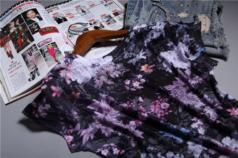 Футболка женская тонкая с коротким рукавом и винтажным принтом лето 2021 | Женская