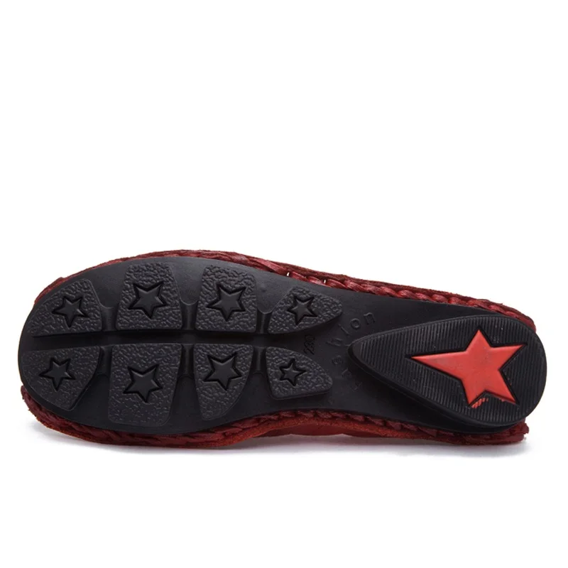 

YAERNI Autumn Vintage Style Handmade Casual Flat Shoes Women Slip On Loafers Soft Genuine Leather Women Shoes Flats Moccasins