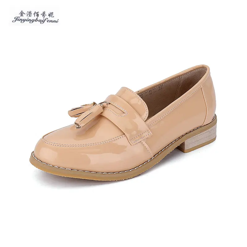 Модные женские ботинки оксфорды в британском стиле кожаные без каблуков с