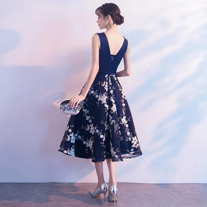 Вечернее платье длиной до колена с цветочной вышивкой вечерние платья бантом и