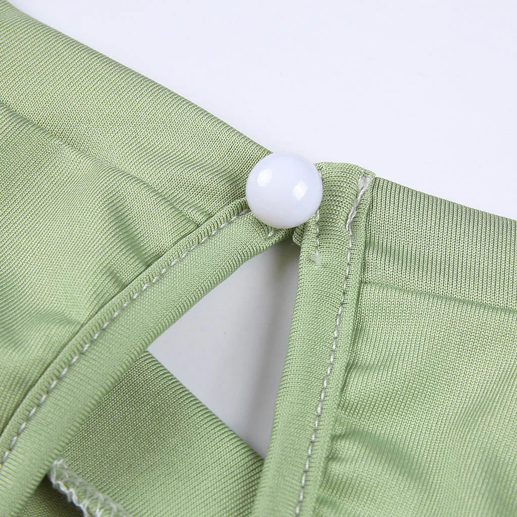 Летний женский комбинезон с v образным вырезом и карманами короткий рукав