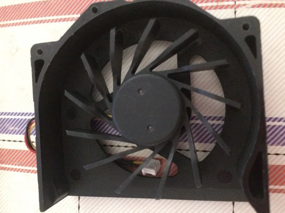 

Original T&T 6010H05F PF3 0.55A 5VDC Notebook cooling fan