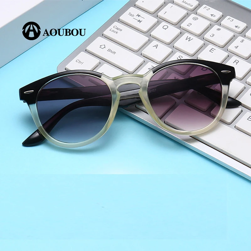 Градиентные прозрачные очки с заклепками серого цвета leesbril mannen oculos de leitura okulary