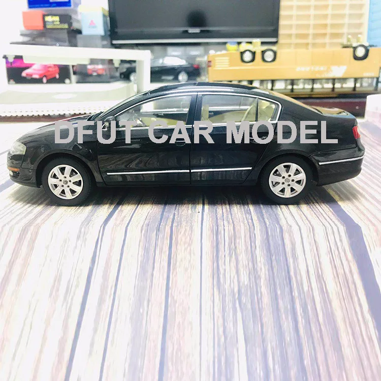 Литая 1:18 игрушка из сплава с оттягивающейся спинкой 2007 B6 Magotan модель автомобиля Детские игрушечные машинки оригинальные авторизованные подлинные детские игрушки