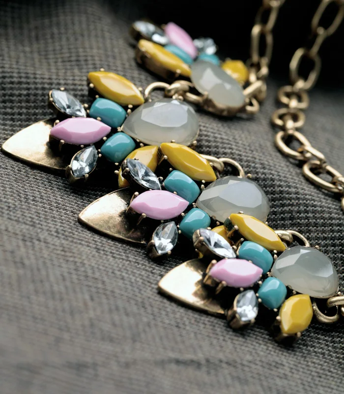 Оптовая цена австралийский цвет красивое Спортивное ожерелье с кулоном из смолы