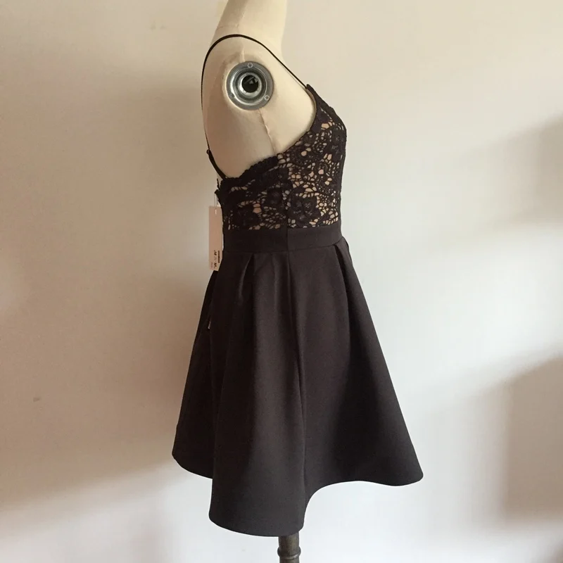 XiM & M @ ch милое черное платье Vestido branco с v образным вырезом и открытой спиной