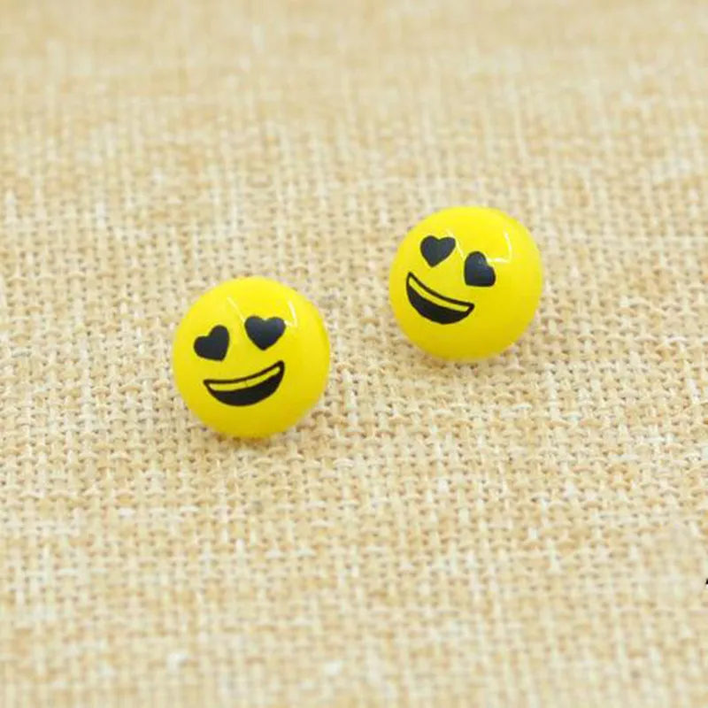 6 Pairs Мило Emoji Выражение Уха Шпильки Пластиковые Серьга Ювелирные Изделия