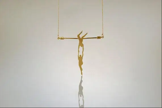 Оптовая продажа ожерелье для атлетических пар на трапециевидной цепочке Acrobat