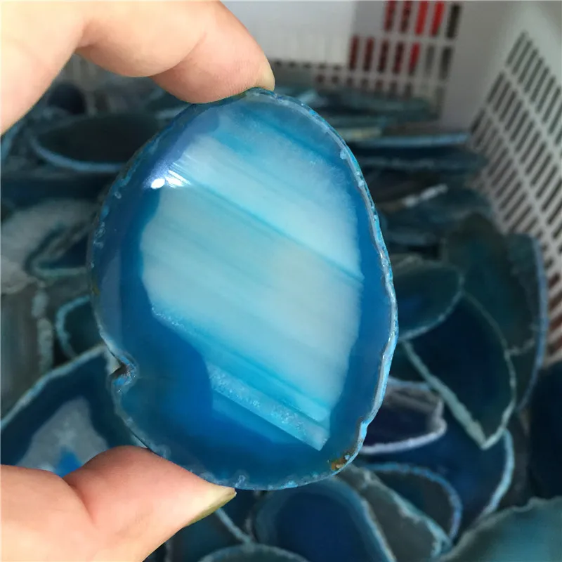Натуральный Agate фрагмент жеоды голубой полированный кристалл бразильский