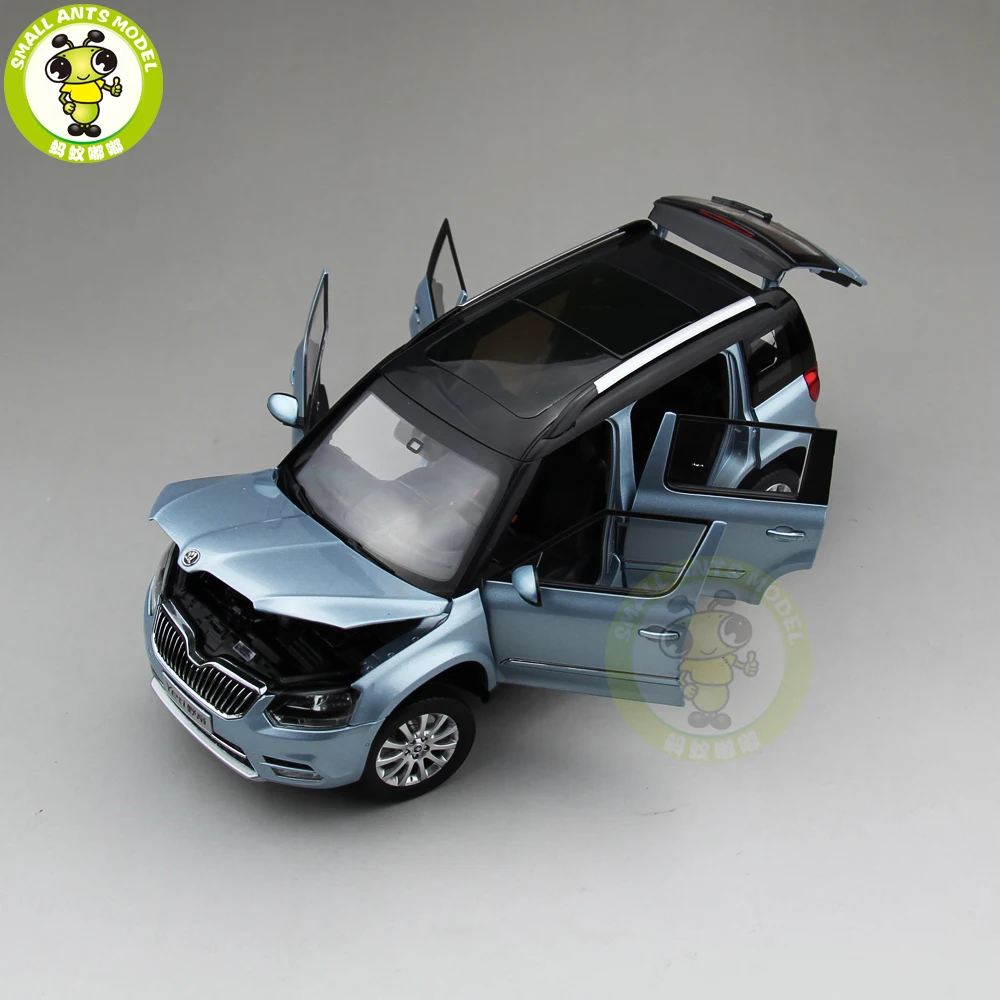 1/18 Skoda Yeti City SUV литая модель металлическая модель автомобиля SUV Подарочная коллекция хобби синий