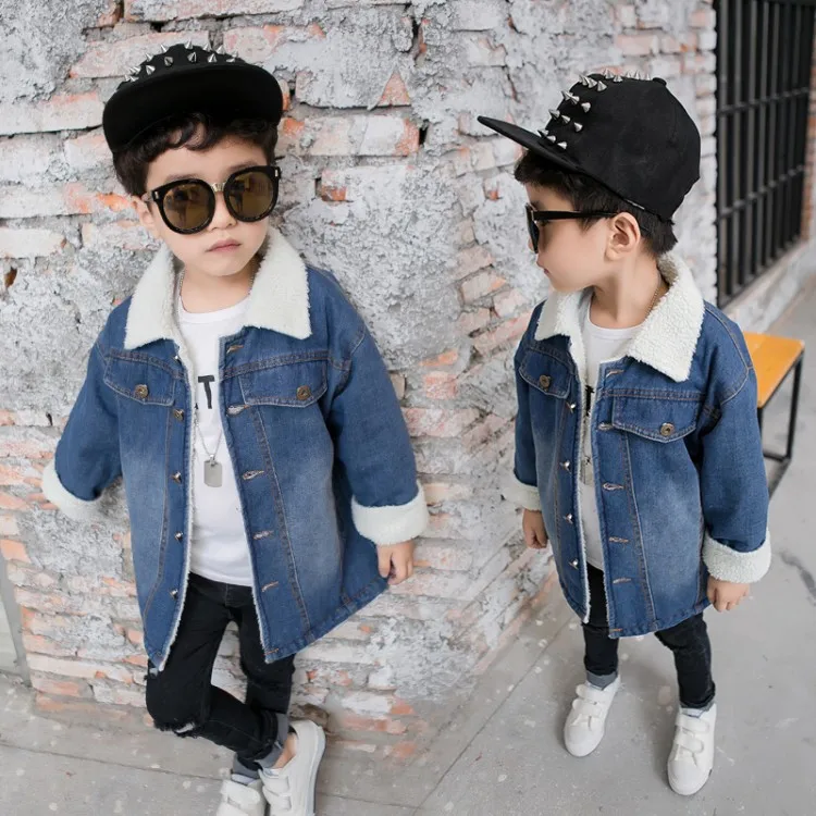 Куртка детская джинсовая на флисе пальто из денима для мальчиков плотная