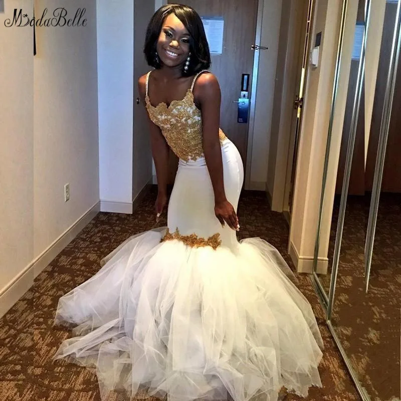 Белое платье для выпускного modabelle с золотыми кружевами на тонких бретелях