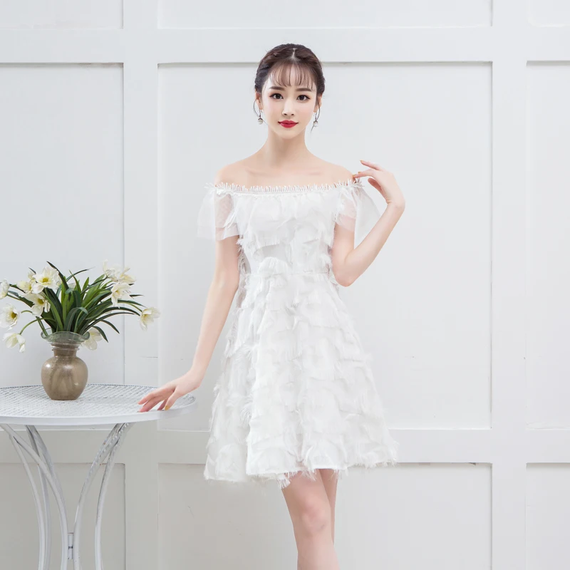 Белое платье подружки невесты мини с кисточками женское свадебное на молнии