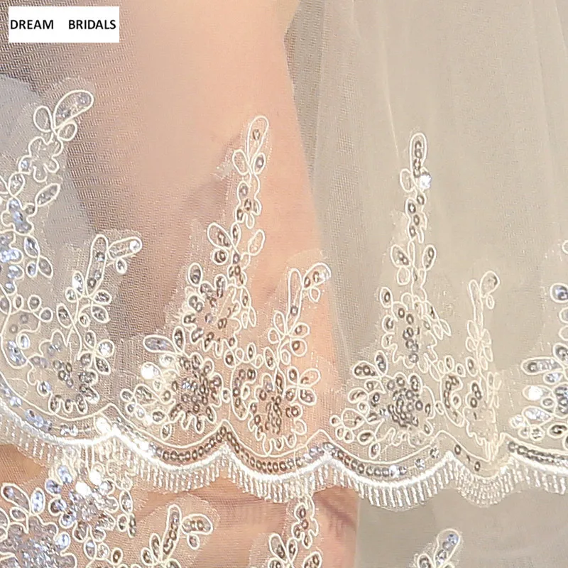 

Two Layers White/Ivory Lace Edge Bridal Veils Fingertip Veil With Comb Wedding Accessories 2019 New Arrival