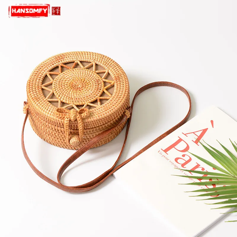 Ажурная женская сумка в стиле мори корзина с пинцетом ретро мессенджеры