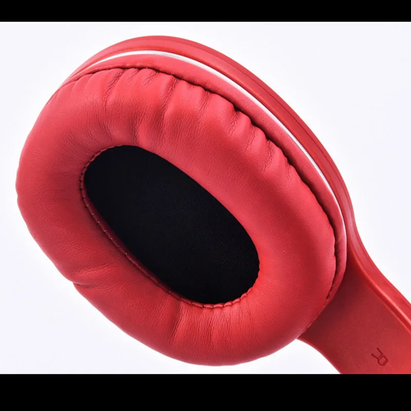 Bluetooth наушники Беспроводной бас стерео с микрофоном 3D объемного