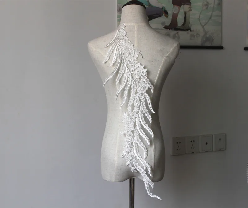 Большой цвет слоновой кости аппликация из белого кружева с крыльями Цветочная