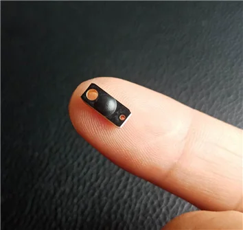 Метки UHF RFID для управления инструментами антиметаллические 860-960 МГц ISO18000-6C 10*4*2 мм