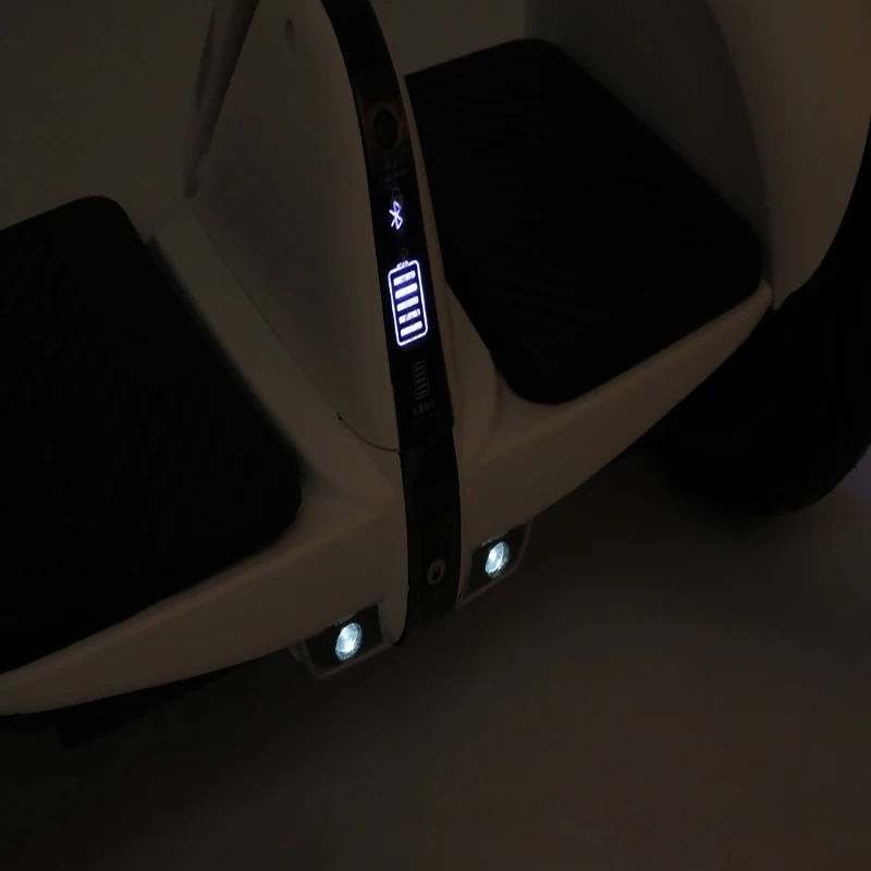 Электрический двухколесный баланс автомобиля с Bluetooth наушниками пульт