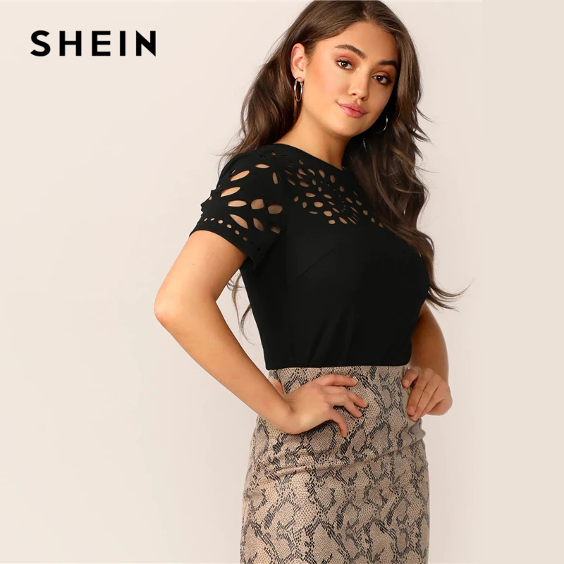 SHEIN Элегантная черная облегающая футболка с лазерным вырезом, однотонная женская летняя футболка с круглым вырезом, открытая Офисная Женская футболка для спецодежды, топы