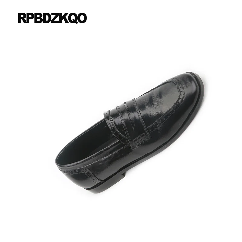 Женские лоферы из натуральной кожи с круглым носком на плоской подошве | Обувь