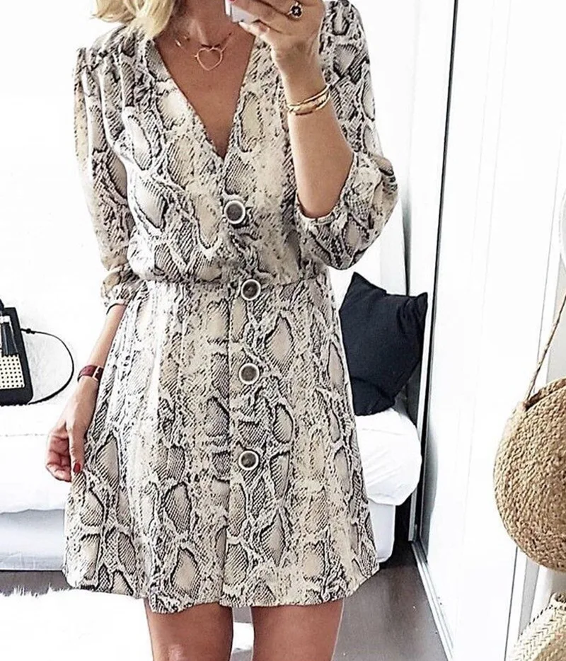 Женское платье-рубашка ALPHALMODA длинное однобортное Платье с принтом в виде змеи и