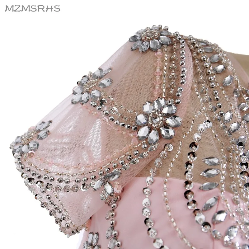 Женское бальное платье с коротким рукавом розовое или белое бисером и