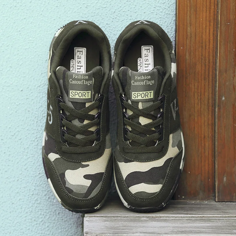 Кеды женские камуфляжные холщовые кроссовки для тренировок однотонные плоская