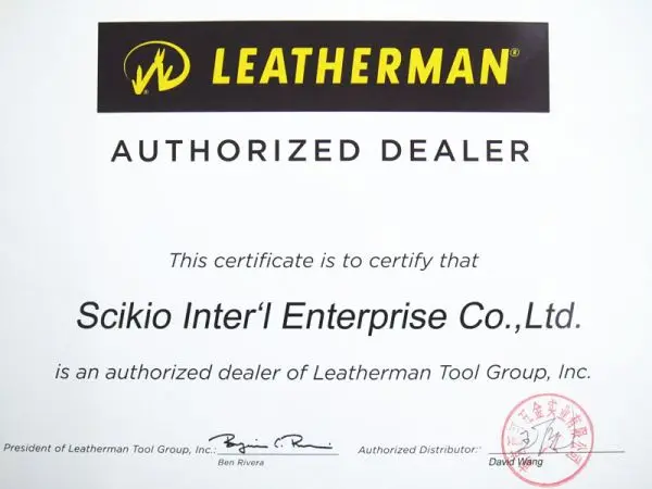 Мультитул LEATHERMAN-Super Tool 300 со сменными кусачками и пилой премиум-класса, черный/серебристый с ножкой MOLLE