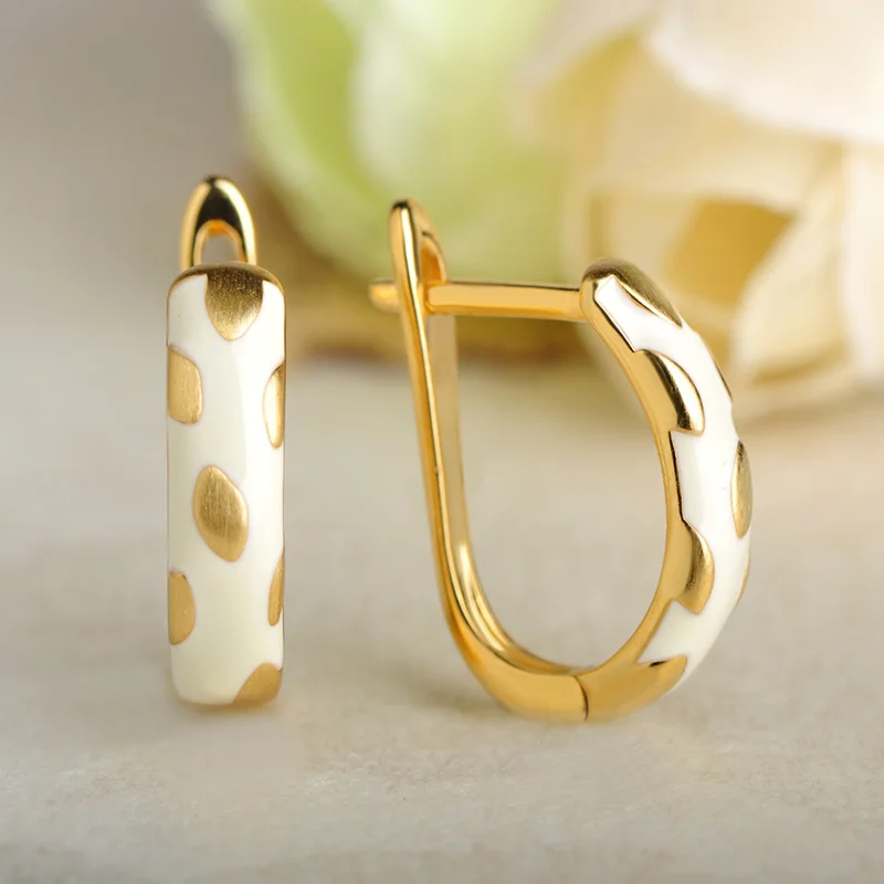 Женские серьги пусеты Blucome черные медные золотого цвета с d образными крючками и