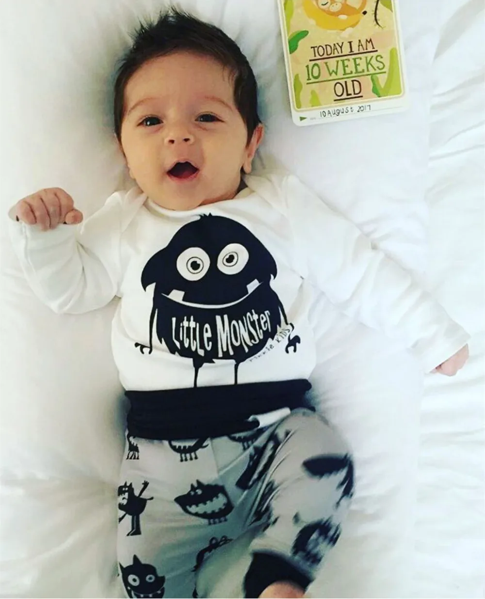 Одежда для новорожденных маленьких мальчиков с рисунком монстра Комплект из 2