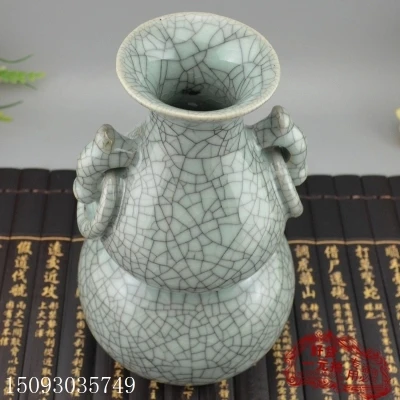 

Jingdezhen antique porcelain cracked open bottle gourd vase