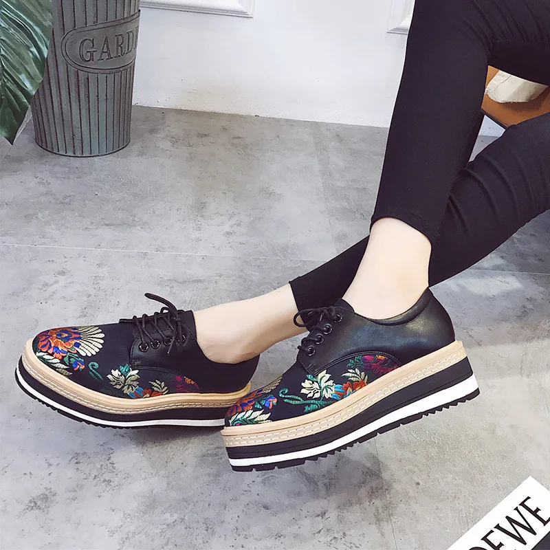 Британский Шелковый печати клинья обувь bullock женские на толстой платформе