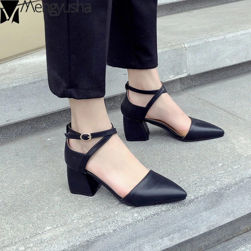 Разноцветные туфли с острым закрытым носком женские сандалии Сезон лето Женская