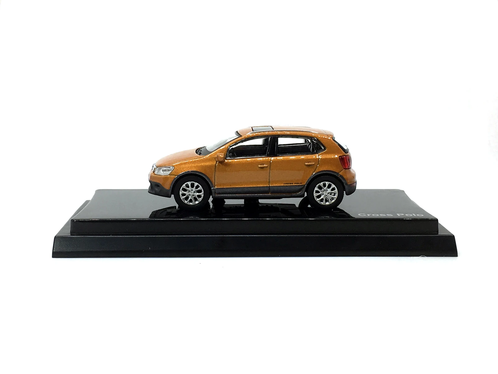 Модель Paudi 1: 64 1/64 Volkswagen New Cross Polo 2012 оранжевый литой под давлением игрушечный автомобиль авторизованный детские игрушки