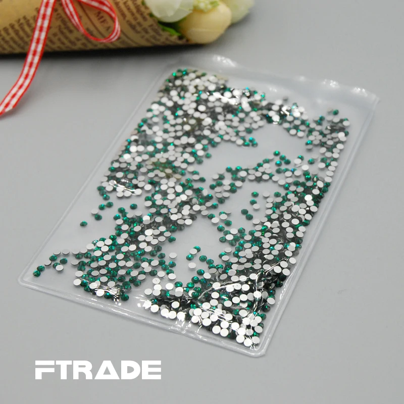 Скидка на скидку искусственные 3D Стразы Изумрудного/темно-зеленого цвета для