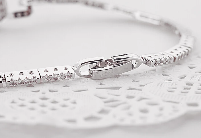 Korean Elegant Women Fashion 2014 Hot Sale Design Full Rhinestone Zircon Inlay Cuff Silver Plated Bangle Jewelry | Украшения и