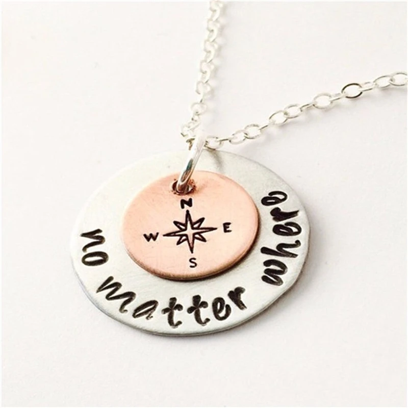 Модное крошечное ожерелье независимо от того где найти ваше истинное Северное и